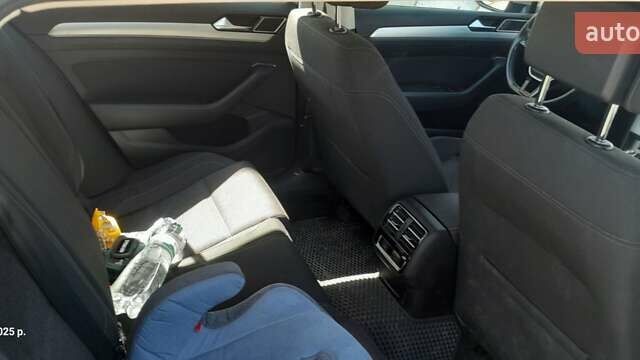 Серый Фольксваген Пассат, объемом двигателя 1.97 л и пробегом 280 тыс. км за 14500 $, фото 7 на Automoto.ua