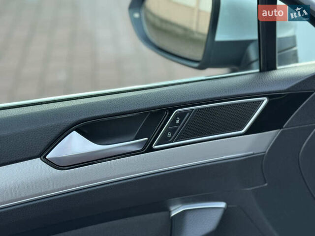 Серый Фольксваген Пассат, объемом двигателя 2 л и пробегом 267 тыс. км за 13950 $, фото 100 на Automoto.ua