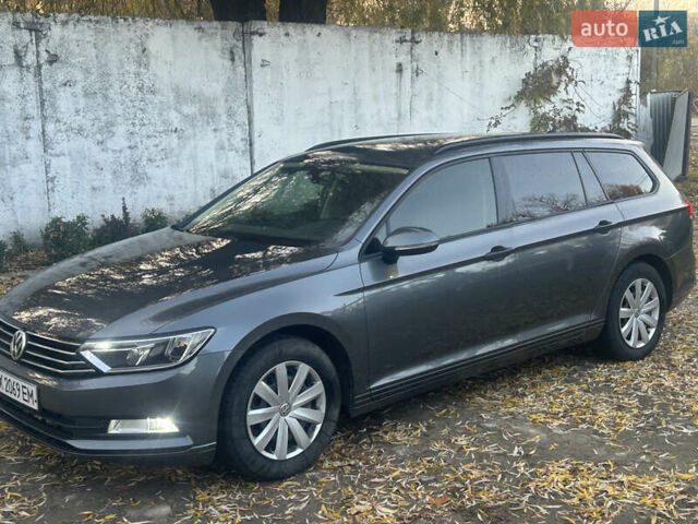 Серый Фольксваген Пассат, объемом двигателя 1.6 л и пробегом 216 тыс. км за 13100 $, фото 2 на Automoto.ua