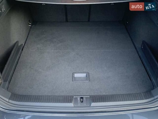 Серый Фольксваген Пассат, объемом двигателя 1.97 л и пробегом 231 тыс. км за 16000 $, фото 18 на Automoto.ua