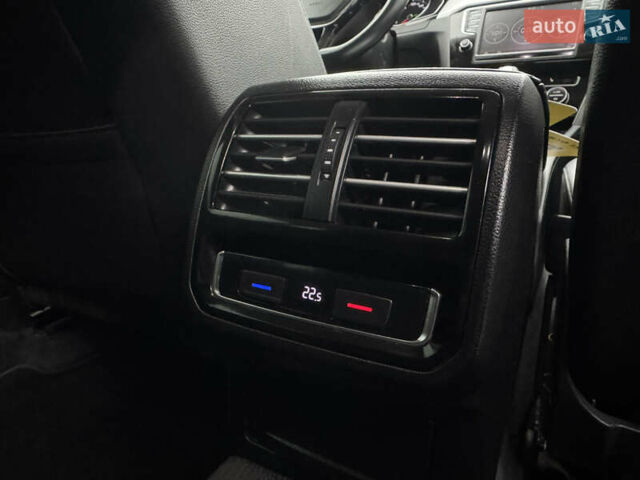 Сірий Фольксваген Пассат, об'ємом двигуна 1.97 л та пробігом 359 тис. км за 14500 $, фото 25 на Automoto.ua