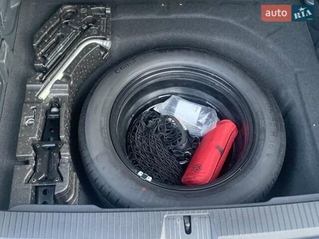 Серый Фольксваген Пассат, объемом двигателя 1.97 л и пробегом 231 тыс. км за 16000 $, фото 16 на Automoto.ua