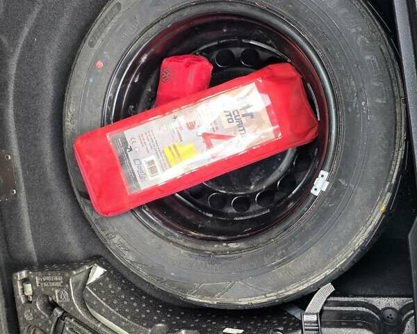 Сірий Фольксваген Пассат, об'ємом двигуна 2 л та пробігом 226 тис. км за 15499 $, фото 21 на Automoto.ua