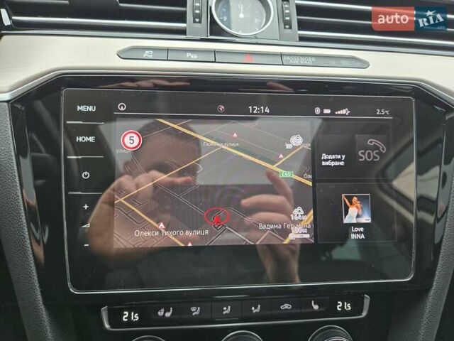 Серый Фольксваген Пассат, объемом двигателя 1.97 л и пробегом 198 тыс. км за 25000 $, фото 16 на Automoto.ua