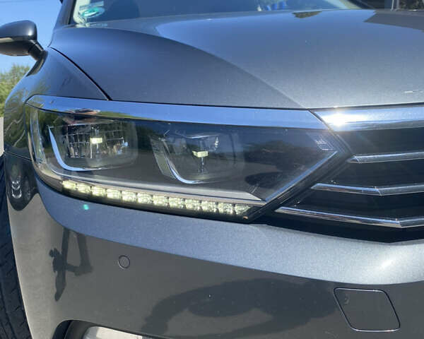 Сірий Фольксваген Пассат, об'ємом двигуна 1.97 л та пробігом 250 тис. км за 14500 $, фото 1 на Automoto.ua