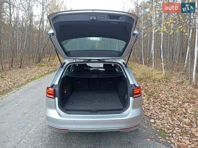 Фольксваген Пассат 2016 в Радомышле на Automoto.ua Серый Фольксваген Пассат, объемом двигателя 1.97 л и пробегом 286 тыс. км за 14500 $, фото 13 на Automoto.ua