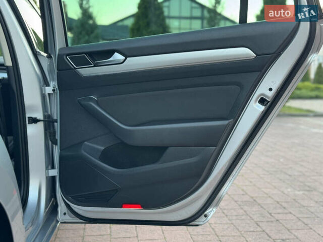 Серый Фольксваген Пассат, объемом двигателя 2 л и пробегом 267 тыс. км за 13950 $, фото 118 на Automoto.ua