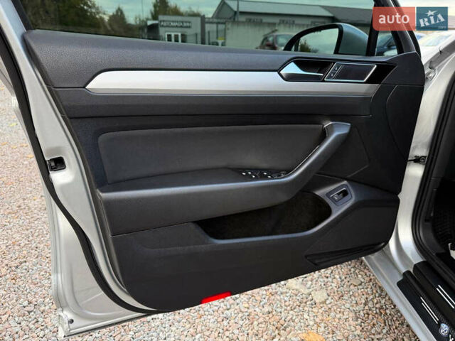 Серый Фольксваген Пассат, объемом двигателя 1.97 л и пробегом 380 тыс. км за 13500 $, фото 25 на Automoto.ua