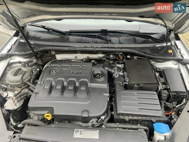 Серый Фольксваген Пассат, объемом двигателя 1.6 л и пробегом 320 тыс. км за 13500 $, фото 2 на Automoto.ua