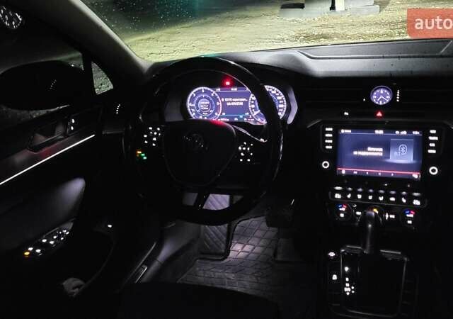 Фольксваген Пассат 2016 в Коломые на Automoto.ua Серый Фольксваген Пассат, объемом двигателя 1.97 л и пробегом 330 тыс. км за 14950 $, фото 50 на Automoto.ua