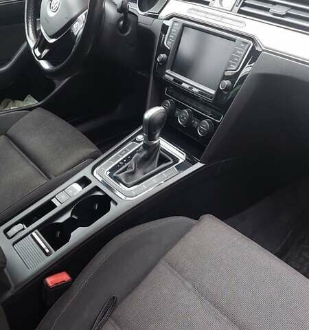 Серый Фольксваген Пассат, объемом двигателя 1.97 л и пробегом 260 тыс. км за 14500 $, фото 6 на Automoto.ua