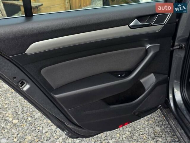 Сірий Фольксваген Пассат, об'ємом двигуна 2 л та пробігом 226 тис. км за 15499 $, фото 26 на Automoto.ua