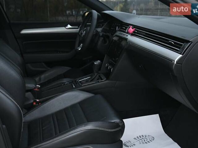 Сірий Фольксваген Пассат, об'ємом двигуна 1.97 л та пробігом 260 тис. км за 18599 $, фото 56 на Automoto.ua