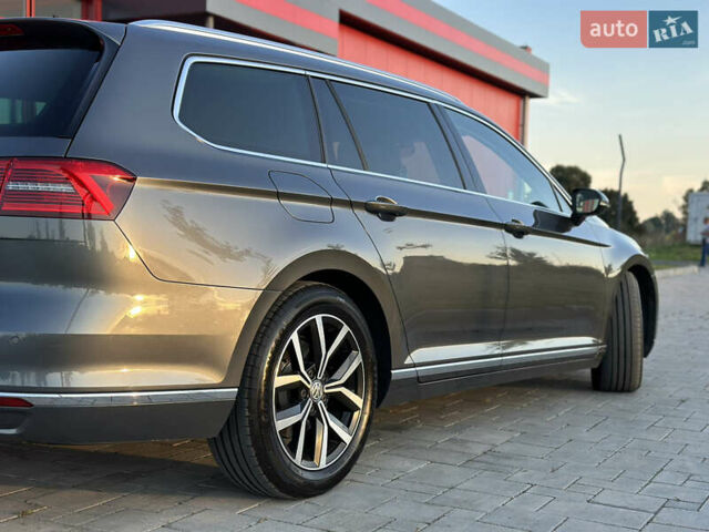 Серый Фольксваген Пассат, объемом двигателя 2 л и пробегом 220 тыс. км за 17999 $, фото 12 на Automoto.ua