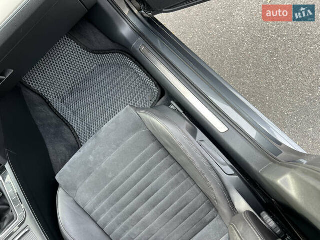 Серый Фольксваген Пассат, объемом двигателя 1.6 л и пробегом 265 тыс. км за 13200 $, фото 47 на Automoto.ua