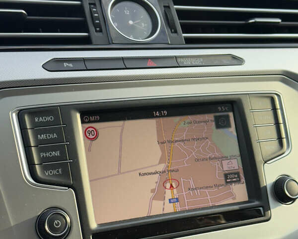 Сірий Фольксваген Пассат, об'ємом двигуна 1.6 л та пробігом 319 тис. км за 12200 $, фото 37 на Automoto.ua