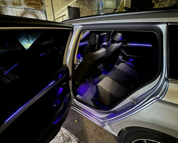 Фольксваген Пассат 2016 в Киеве на Automoto.ua Серый Фольксваген Пассат, объемом двигателя 1.97 л и пробегом 394 тыс. км за 15000 $, фото 3 на Automoto.ua