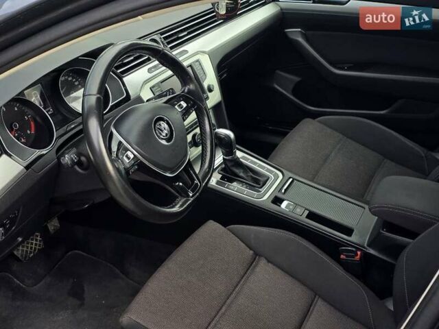 Сірий Фольксваген Пассат, об'ємом двигуна 2 л та пробігом 226 тис. км за 15499 $, фото 27 на Automoto.ua