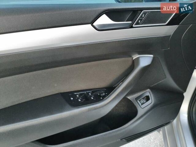 Серый Фольксваген Пассат, объемом двигателя 1.97 л и пробегом 212 тыс. км за 14850 $, фото 17 на Automoto.ua