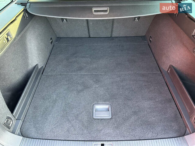 Серый Фольксваген Пассат, объемом двигателя 2 л и пробегом 220 тыс. км за 17999 $, фото 31 на Automoto.ua