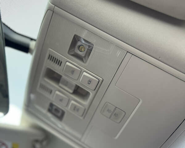 Серый Фольксваген Пассат, объемом двигателя 1.6 л и пробегом 265 тыс. км за 13200 $, фото 70 на Automoto.ua