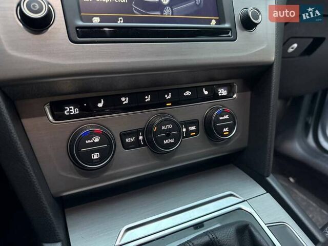 Сірий Фольксваген Пассат, об'ємом двигуна 1.97 л та пробігом 250 тис. км за 15490 $, фото 19 на Automoto.ua