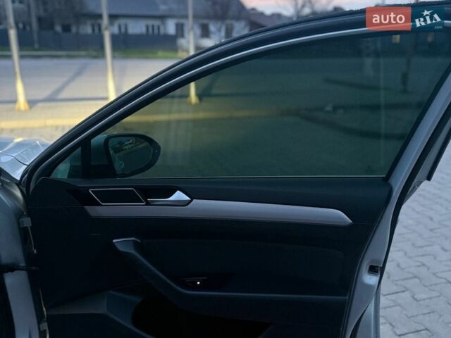 Серый Фольксваген Пассат, объемом двигателя 1.97 л и пробегом 267 тыс. км за 15499 $, фото 49 на Automoto.ua