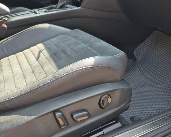 Серый Фольксваген Пассат, объемом двигателя 1.97 л и пробегом 267 тыс. км за 19000 $, фото 21 на Automoto.ua