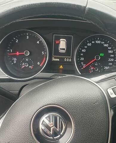 Серый Фольксваген Пассат, объемом двигателя 2 л и пробегом 263 тыс. км за 15500 $, фото 6 на Automoto.ua