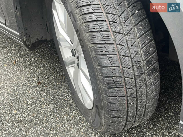 Серый Фольксваген Пассат, объемом двигателя 1.97 л и пробегом 240 тыс. км за 15599 $, фото 12 на Automoto.ua