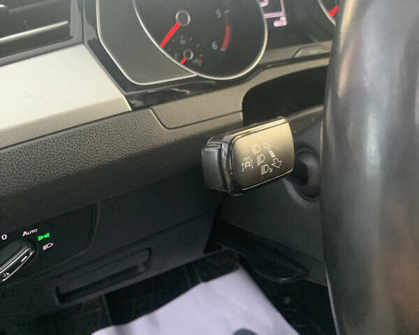 Серый Фольксваген Пассат, объемом двигателя 2 л и пробегом 276 тыс. км за 14200 $, фото 16 на Automoto.ua