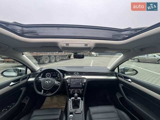 Сірий Фольксваген Пассат, об'ємом двигуна 1.6 л та пробігом 260 тис. км за 13999 $, фото 43 на Automoto.ua