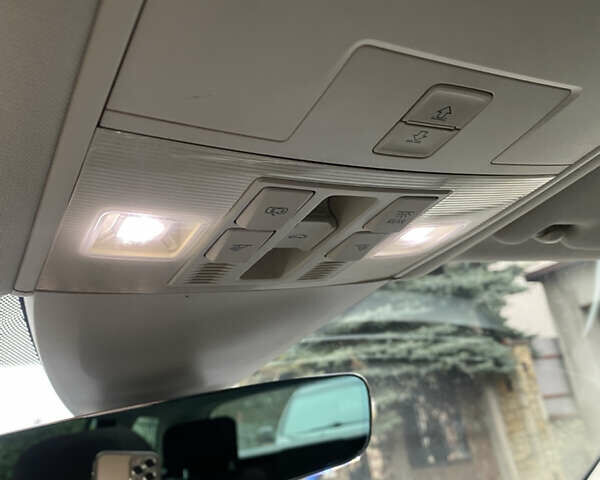 Серый Фольксваген Пассат, объемом двигателя 1.97 л и пробегом 275 тыс. км за 15800 $, фото 19 на Automoto.ua