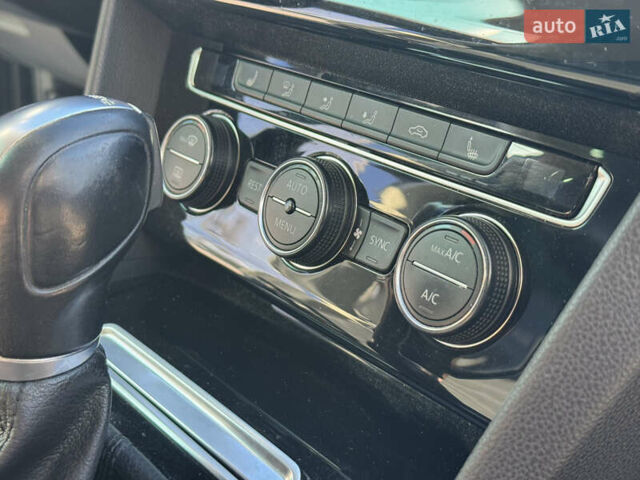 Сірий Фольксваген Пассат, об'ємом двигуна 1.6 л та пробігом 264 тис. км за 15800 $, фото 36 на Automoto.ua