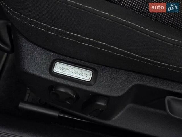 Сірий Фольксваген Пассат, об'ємом двигуна 2 л та пробігом 226 тис. км за 15499 $, фото 10 на Automoto.ua