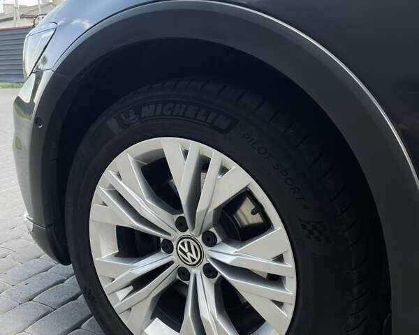 Сірий Фольксваген Пассат, об'ємом двигуна 1.97 л та пробігом 299 тис. км за 18999 $, фото 10 на Automoto.ua