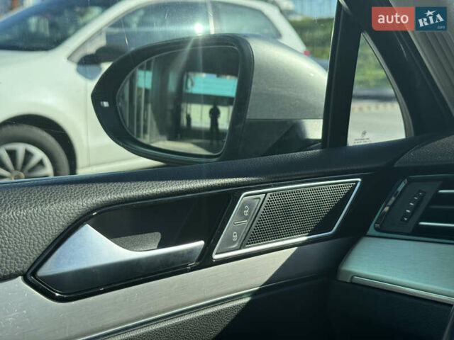 Сірий Фольксваген Пассат, об'ємом двигуна 1.6 л та пробігом 264 тис. км за 15800 $, фото 37 на Automoto.ua