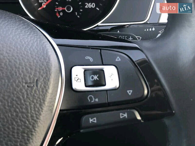 Серый Фольксваген Пассат, объемом двигателя 2 л и пробегом 272 тыс. км за 15700 $, фото 2 на Automoto.ua