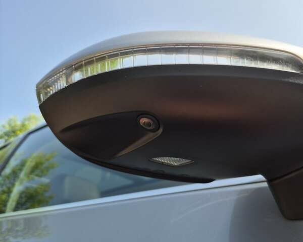 Серый Фольксваген Пассат, объемом двигателя 1.97 л и пробегом 267 тыс. км за 19000 $, фото 52 на Automoto.ua