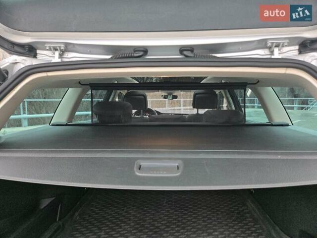 Серый Фольксваген Пассат, объемом двигателя 1.97 л и пробегом 198 тыс. км за 25000 $, фото 28 на Automoto.ua