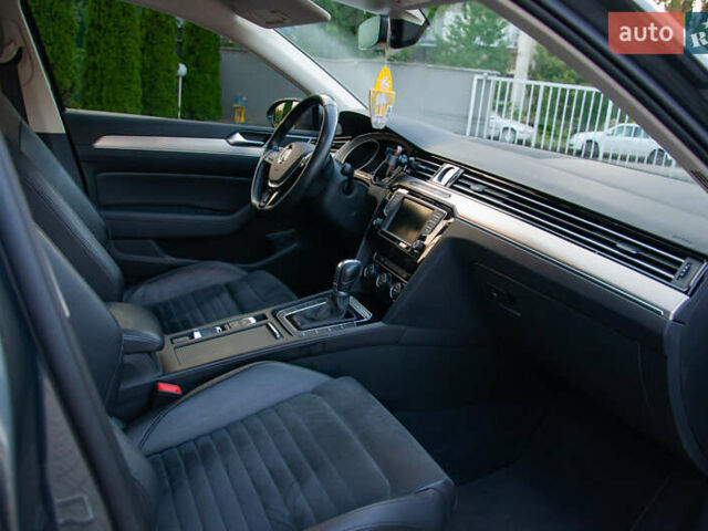 Фольксваген Пассат 2016 в Ужгороде на Automoto.ua Серый Фольксваген Пассат, объемом двигателя 1.97 л и пробегом 207 тыс. км за 18200 $, фото 15 на Automoto.ua