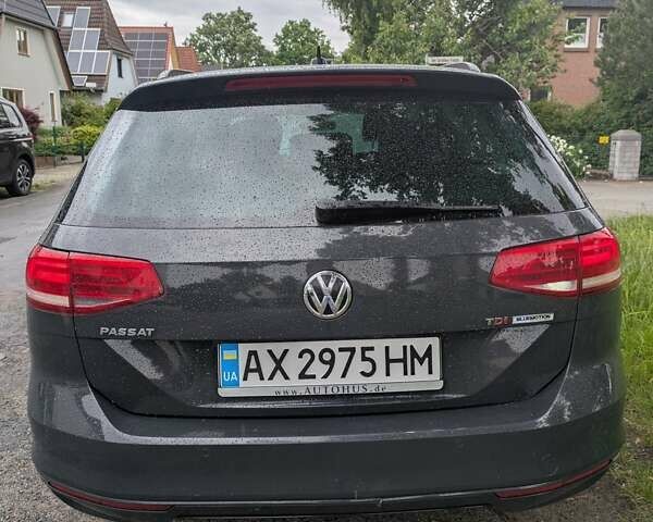 Серый Фольксваген Пассат, объемом двигателя 1.6 л и пробегом 290 тыс. км за 11499 $, фото 4 на Automoto.ua