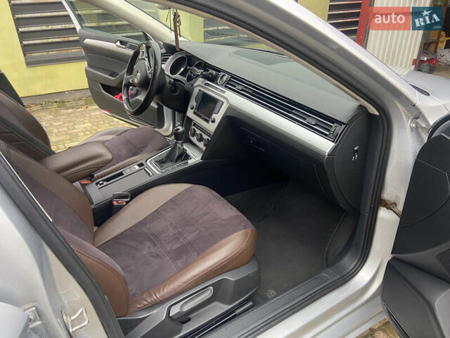 Серый Фольксваген Пассат, объемом двигателя 1.6 л и пробегом 320 тыс. км за 13500 $, фото 10 на Automoto.ua