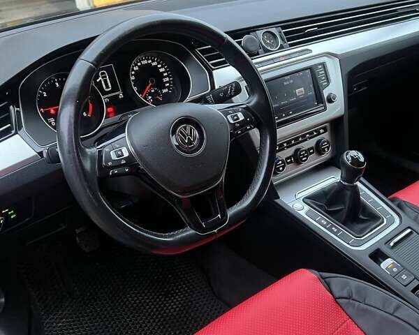 Серый Фольксваген Пассат, объемом двигателя 1.97 л и пробегом 261 тыс. км за 14850 $, фото 5 на Automoto.ua