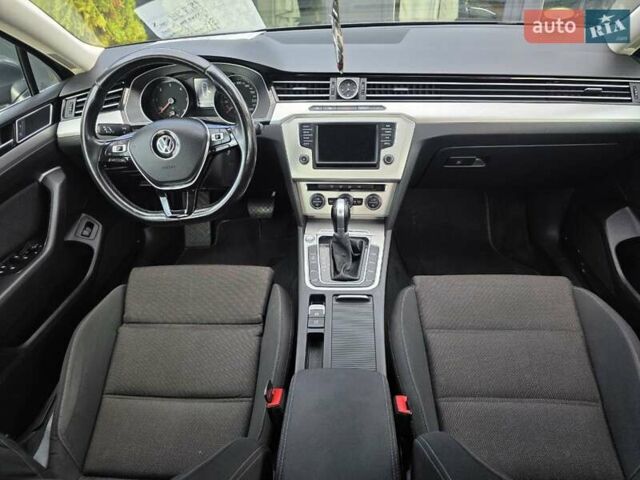 Сірий Фольксваген Пассат, об'ємом двигуна 2 л та пробігом 226 тис. км за 15499 $, фото 17 на Automoto.ua