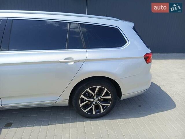 Сірий Фольксваген Пассат, об'ємом двигуна 1.97 л та пробігом 240 тис. км за 16000 $, фото 16 на Automoto.ua