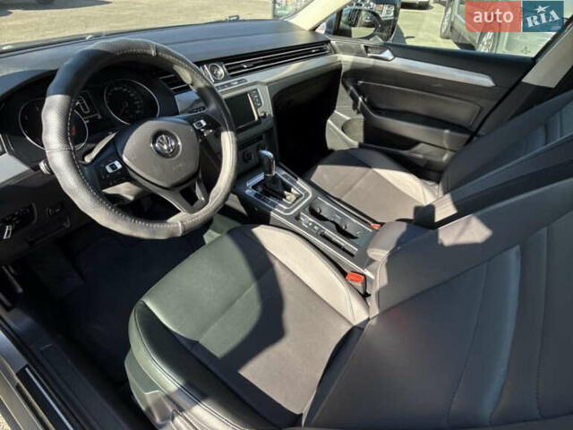 Серый Фольксваген Пассат, объемом двигателя 2 л и пробегом 201 тыс. км за 12500 $, фото 5 на Automoto.ua