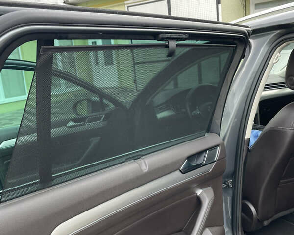 Серый Фольксваген Пассат, объемом двигателя 1.97 л и пробегом 233 тыс. км за 21999 $, фото 21 на Automoto.ua