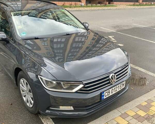 Серый Фольксваген Пассат, объемом двигателя 1.97 л и пробегом 280 тыс. км за 14400 $, фото 5 на Automoto.ua