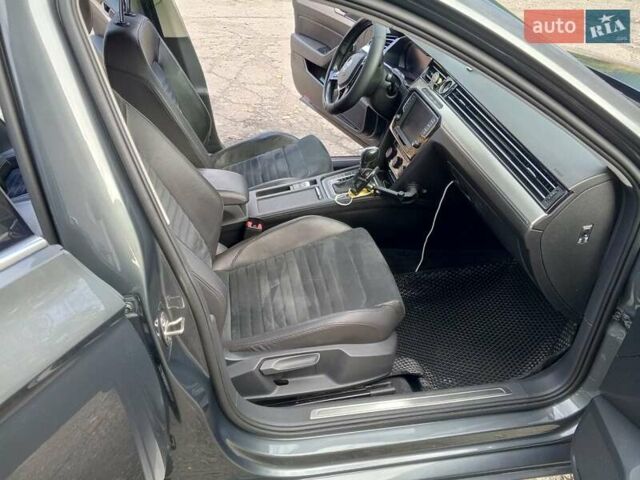 Серый Фольксваген Пассат, объемом двигателя 1.97 л и пробегом 270 тыс. км за 18500 $, фото 15 на Automoto.ua